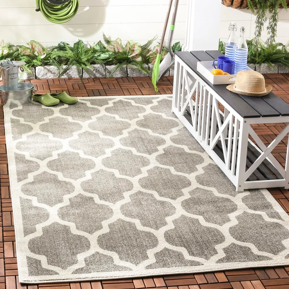 PRG-17 Transitional Geometric Mixed Nylon Polypropylene Gray Printed Machine-made Rug