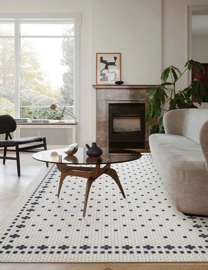 RG-41 French Country Geometric Wool White/Dark Blue Handknotted Handmade Rug