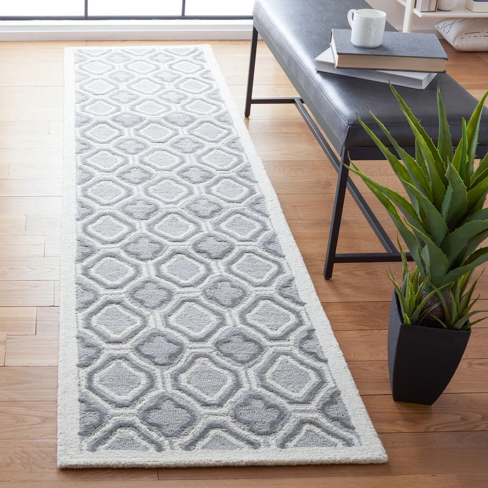 RN-20 French Country Geometric Wool Ivory/Gray Handtufted Handmade Runner