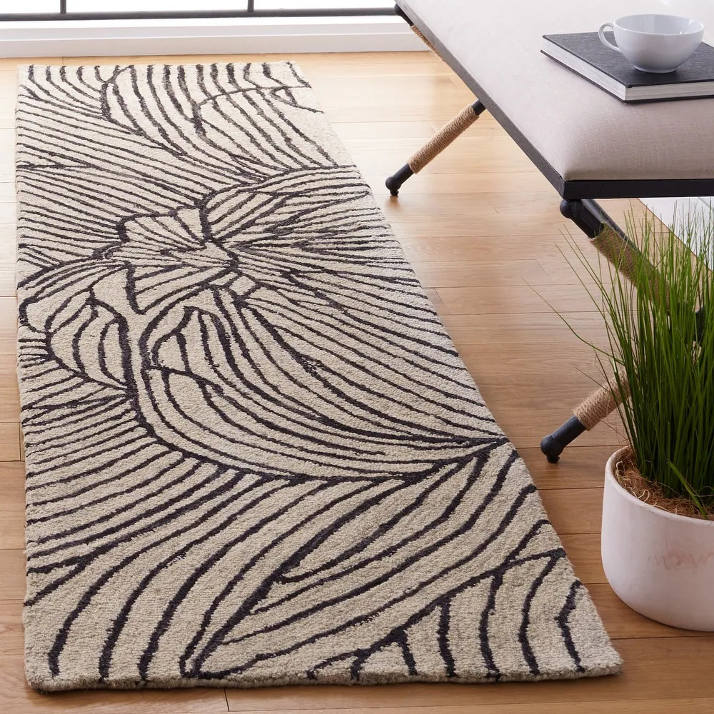 RN-30 Transitional Floral Wool Black/Ivory Handtufted Handmade Runner